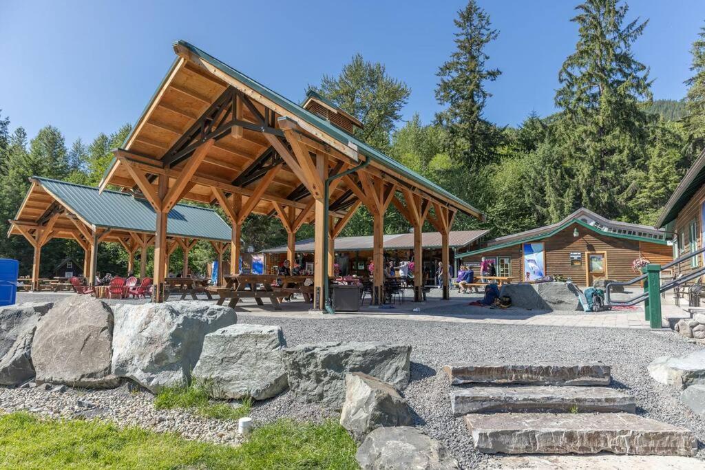 R & R Chalet At Mt. Rainier アッシュフォード エクステリア 写真